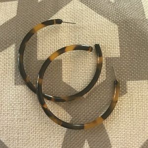 J CREW tortoise hoop earrings